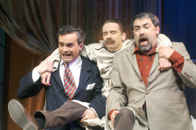 A miniszter félrelép A miniszter félrelép