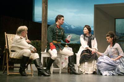 A hős és a csokoládékatona A hős és a csokoládékatona